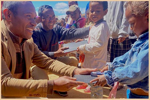 Distributing school supplies